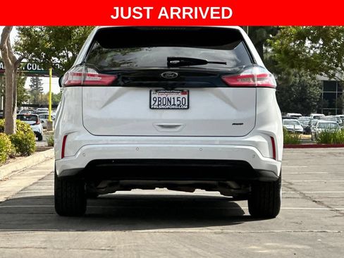 Certified 2022 Ford Edge SE w/ Black Appearance Package AWD/4WD image 8