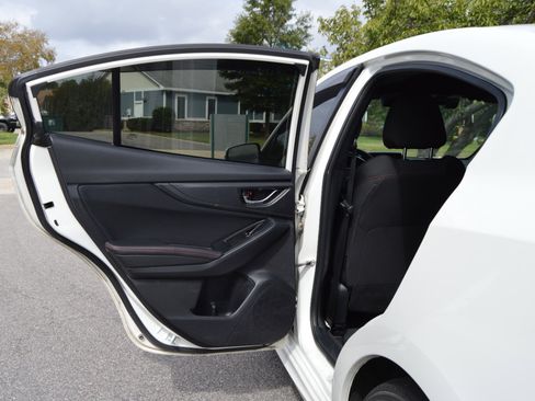 Used 2018 Subaru Impreza 2.0i Sport image 14