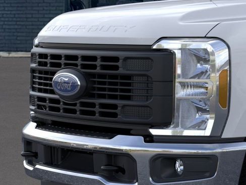 New 2026 Ford F350 XL w/ FX4 Off-Road Package AWD/4WD image 17