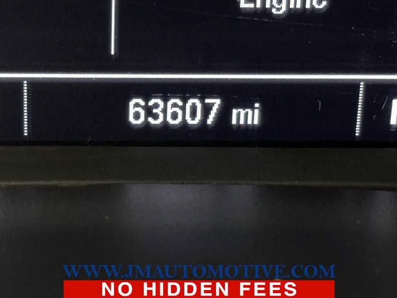 Used 2020 Chevrolet Equinox LS w/ LS Convenience Package FWD image 21