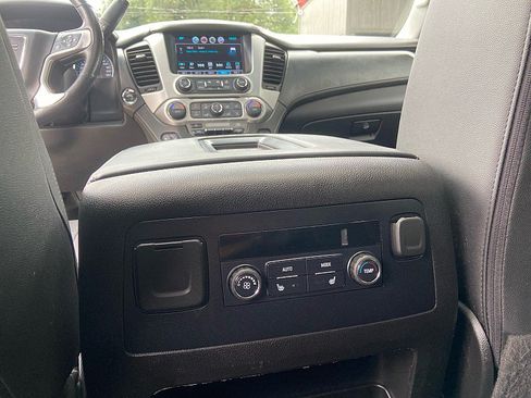 Used 2019 GMC Yukon SLT AWD/4WD image 23