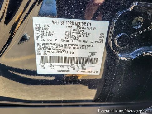 Used 2024 Ford Explorer ST w/ Equipment Group 401A image 27