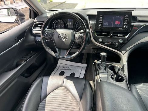 Certified 2021 Toyota Camry SE FWD image 16