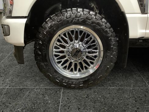 Certified 2024 Ford F350 Platinum image 14