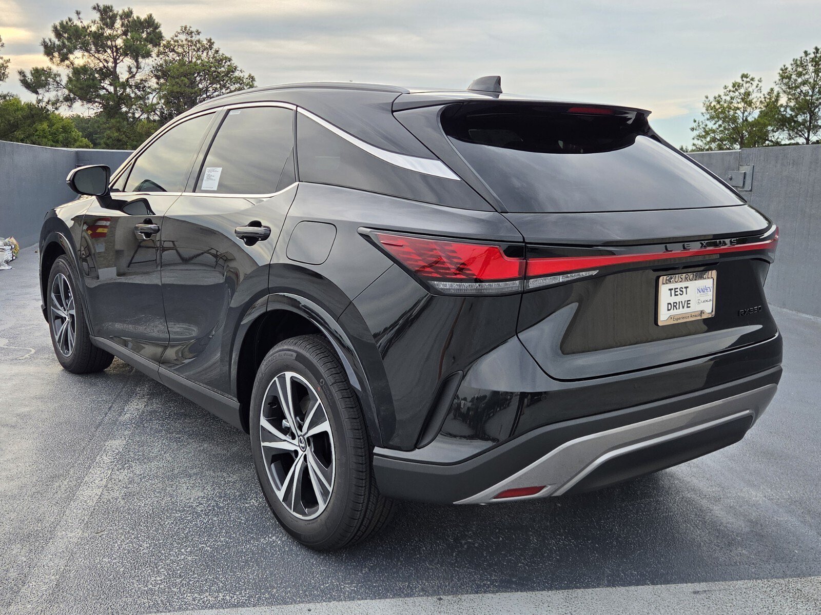New 2026 Lexus RX 350 FWD image 3