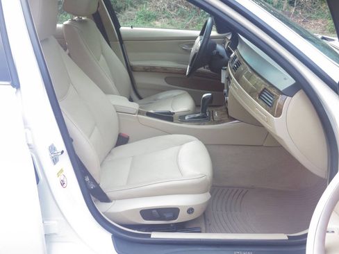Used 2008 BMW 328i Sedan RWD image 10