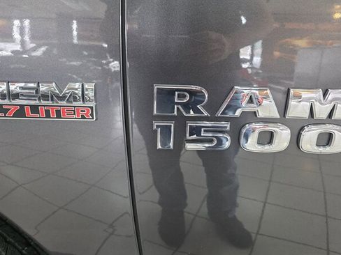 Used 2017 RAM 1500 Classic SLT AWD/4WD image 28