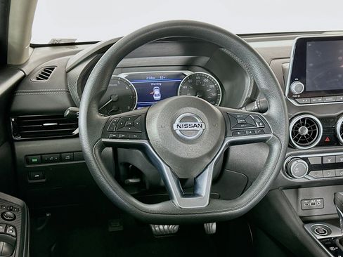 Used 2023 Nissan Sentra SV image 18