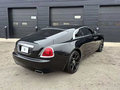 Used 2014 Rolls-Royce Wraith image 2