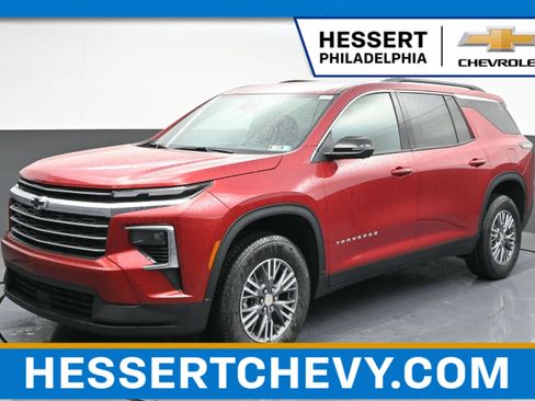New 2026 Chevrolet Traverse LT w/ Driver Confidence Package FWD image 1