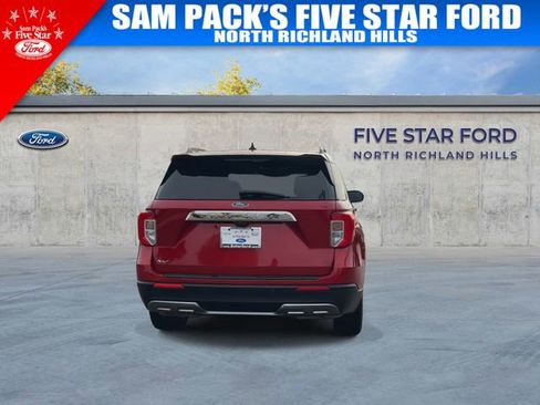 Used 2022 Ford Explorer XLT w/ Equipment Group 202A RWD image 8