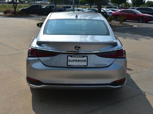 Used 2023 Lexus ES 300h Ultra Luxury w/ Accessory Package (Z2) FWD image 6