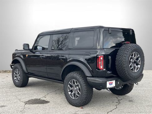 New 2025 Ford Bronco Badlands image 25