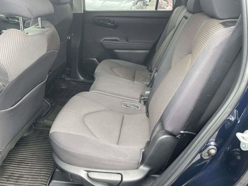 Used 2023 Toyota Highlander LE image 22