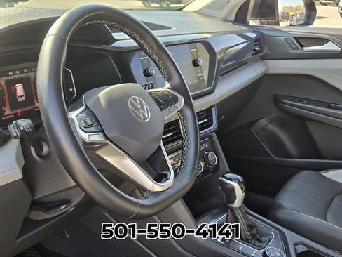 Used 2024 Volkswagen Taos SEL image 12