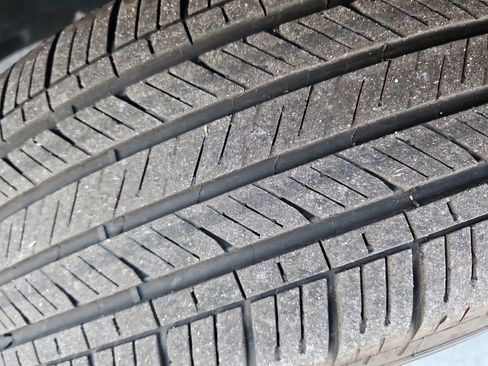 Used 2024 Volkswagen Tiguan Wolfsburg Edition image 35