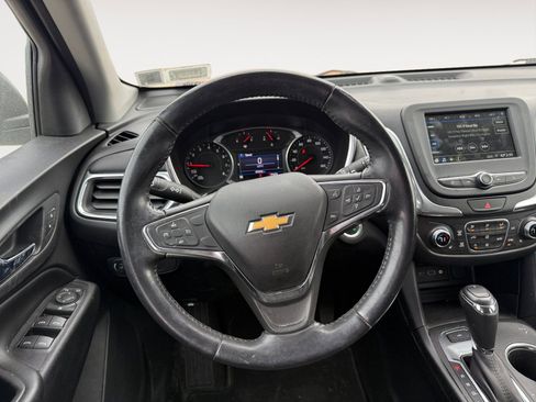 Used 2019 Chevrolet Equinox LT image 12