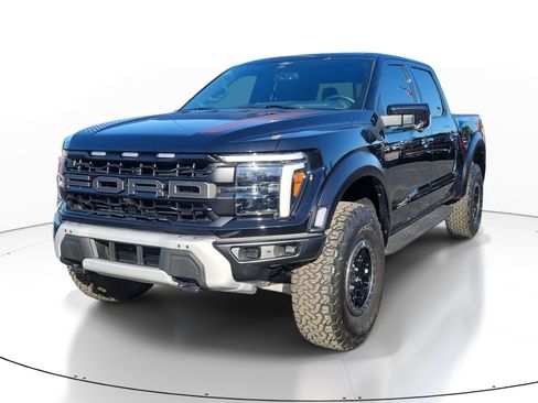 Used 2025 Ford F150 Raptor image 3