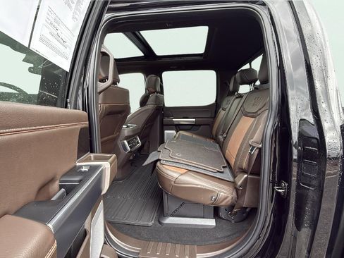 Used 2026 Ford F450 King Ranch w/ FX4 Off-Road Package image 30