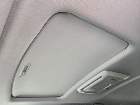 Used 2017 Honda Odyssey EX-L image 32
