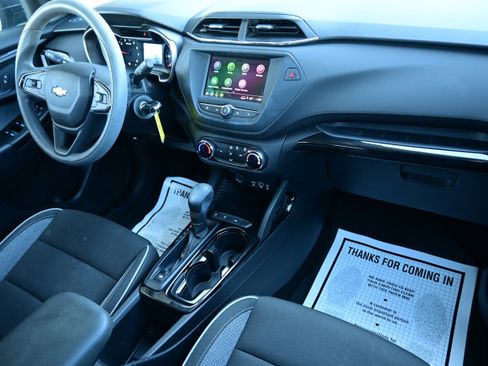 Used 2021 Chevrolet TrailBlazer LS image 17