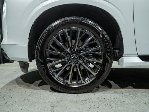 Used 2025 INFINITI QX80 Autograph image 6