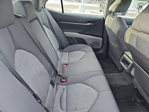 Used 2020 Toyota Camry LE image 18