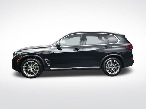 New 2026 BMW X5 xDrive50e image 8