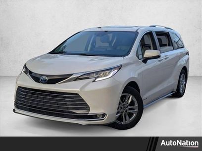 Used 2021 Toyota Sienna Limited