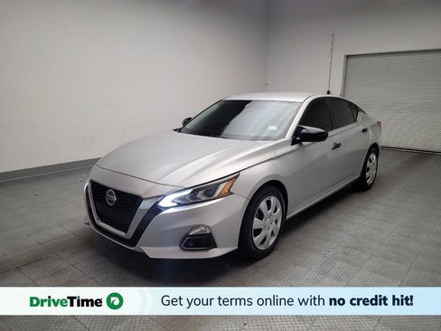 Used 2021 Nissan Altima 2.5 SV FWD image 1