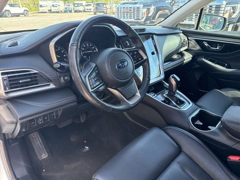 Used 2023 Subaru Outback Limited image 11
