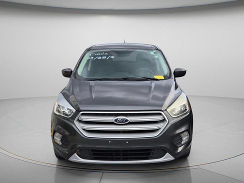 Used 2019 Ford Escape SE FWD image 3
