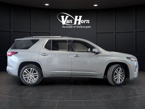 Used 2023 Chevrolet Traverse High Country w/ LPO, Floor Liner Package AWD/4WD image 8