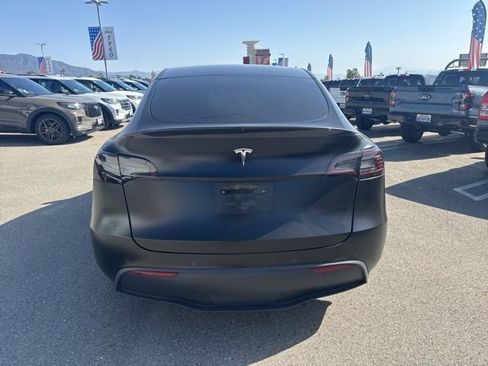 Used 2022 Tesla Model Y Performance image 5