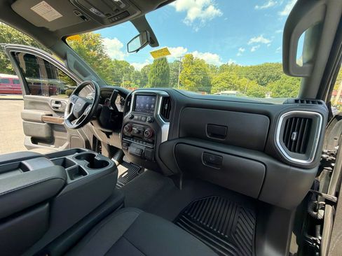 Used 2021 Chevrolet Silverado 2500 LT w/ Convenience Package AWD/4WD image 28
