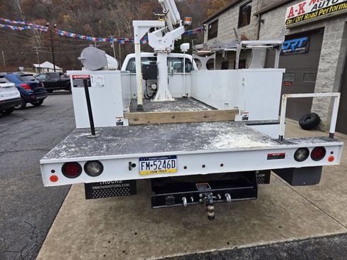 Used 2016 Ford F450 XL w/ Snow Plow Prep Package image 5