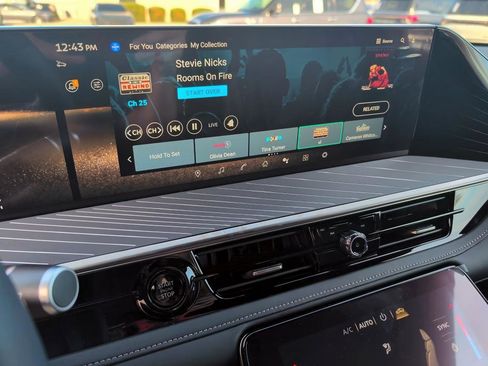 New 2026 INFINITI QX80 Autograph w/ Premium Cargo Package image 17