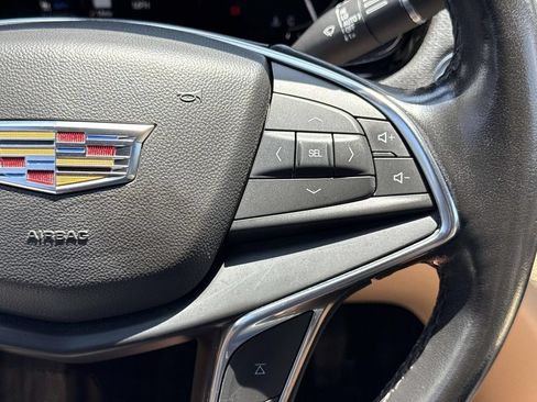 Used 2019 Cadillac XT5 Premium Luxury w/ Driver Assist Package FWD image 37