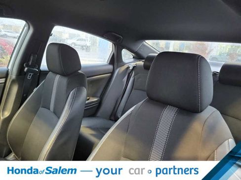 Used 2019 Honda Civic Sport image 11
