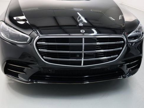 Used 2024 Mercedes-Benz S 580 S 580 4MATIC image 71