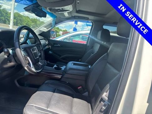 Used 2015 GMC Yukon SLT w/ HD Trailering Package AWD/4WD image 7