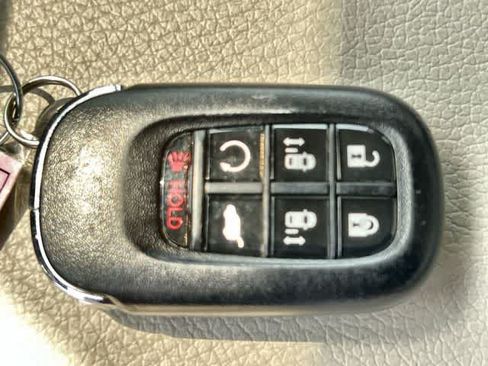 Used 2025 Honda Odyssey Touring image 21