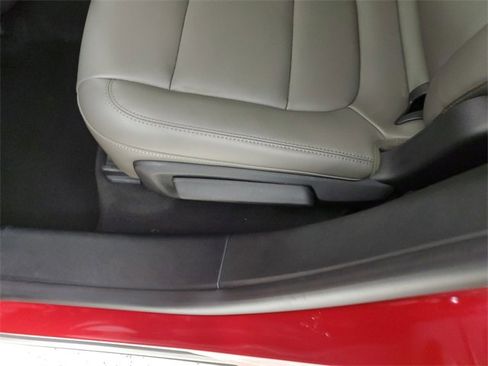 Used 2024 Lincoln Corsair FWD w/ Rear Removable Package Tray image 13