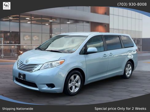 Used 2016 Toyota Sienna LE FWD image 4
