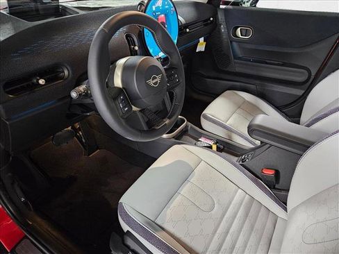 Used 2025 MINI Cooper S image 9