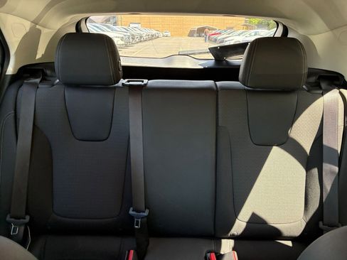 Used 2025 Buick Encore GX Preferred image 37