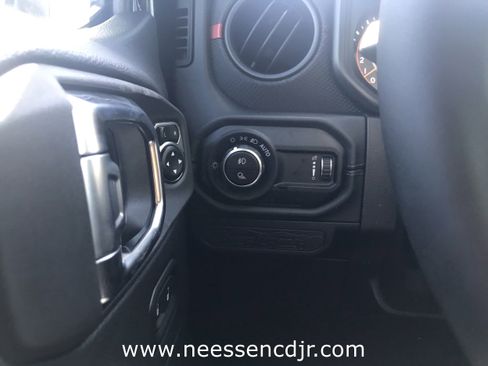 New 2025 Jeep Gladiator Rubicon image 26