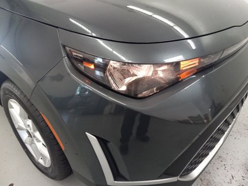 Used 2025 Kia Soul LX w/ LX Technology Package FWD image 5