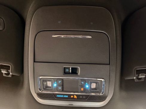 Used 2025 Ford F150 Lariat AWD/4WD image 51
