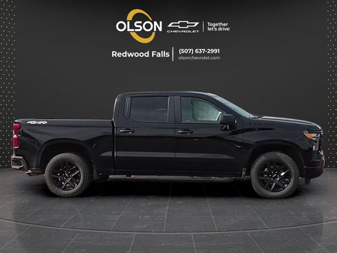 Used 2024 Chevrolet Silverado 1500 Custom w/ Turbomax Blackout Package AWD/4WD image 6